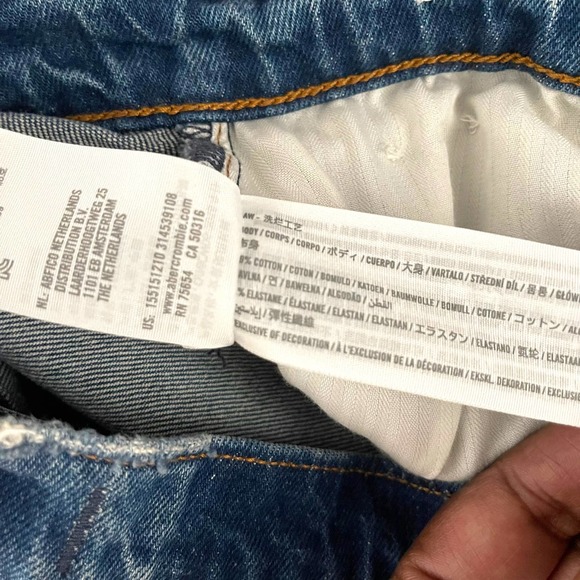 Abercrombie & Fitch The 90s Straight Ultra High Rise Curve Love in Med Wash, 26 - Picture 3 of 8